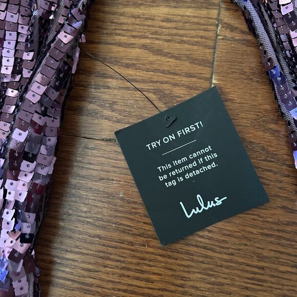 Lulu's NWT All Over Sequin BodyCon Mini Dress Backless V Neck Size Medium Party - Picture 6 of 16